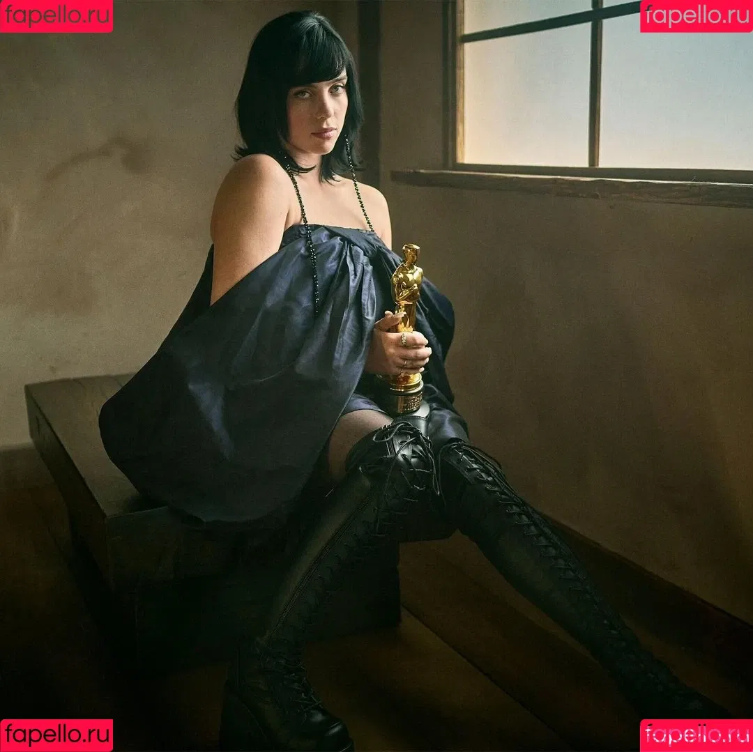 Billie Eilish / Fake / billeeilish / billieeilish Onlyfans Photo Gallery 