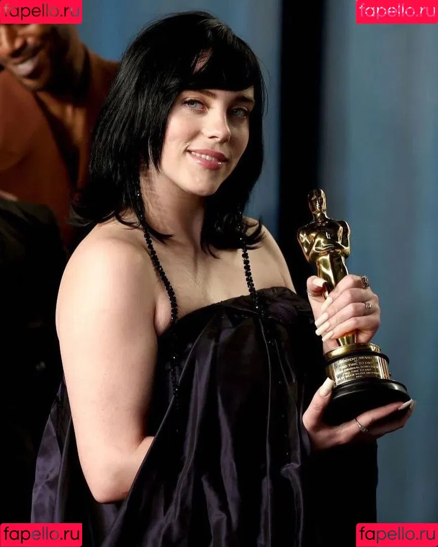 Billie Eilish / Fake / billeeilish / billieeilish Onlyfans Photo Gallery 