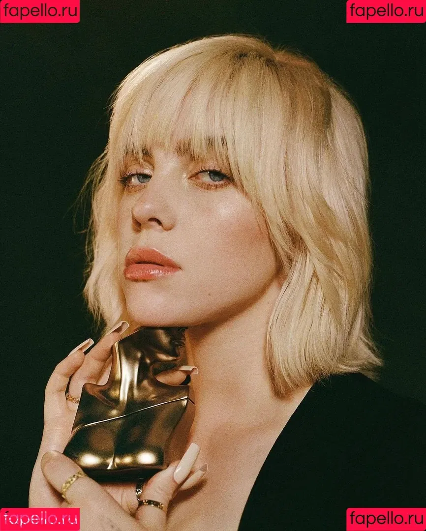 Billie Eilish / Fake / billeeilish / billieeilish Onlyfans Photo Gallery 