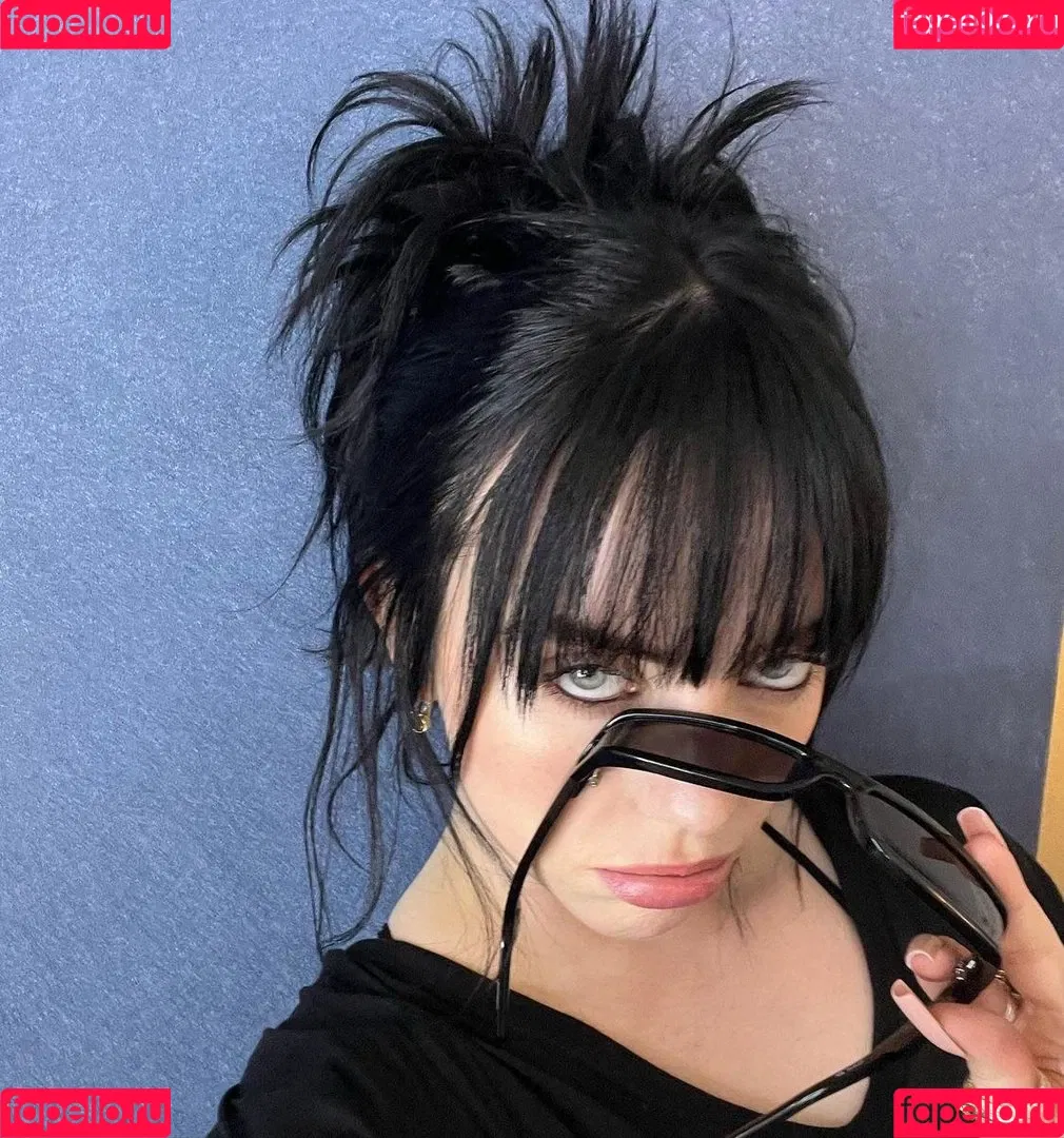 Billie Eilish / Fake / billeeilish / billieeilish Onlyfans Photo Gallery 