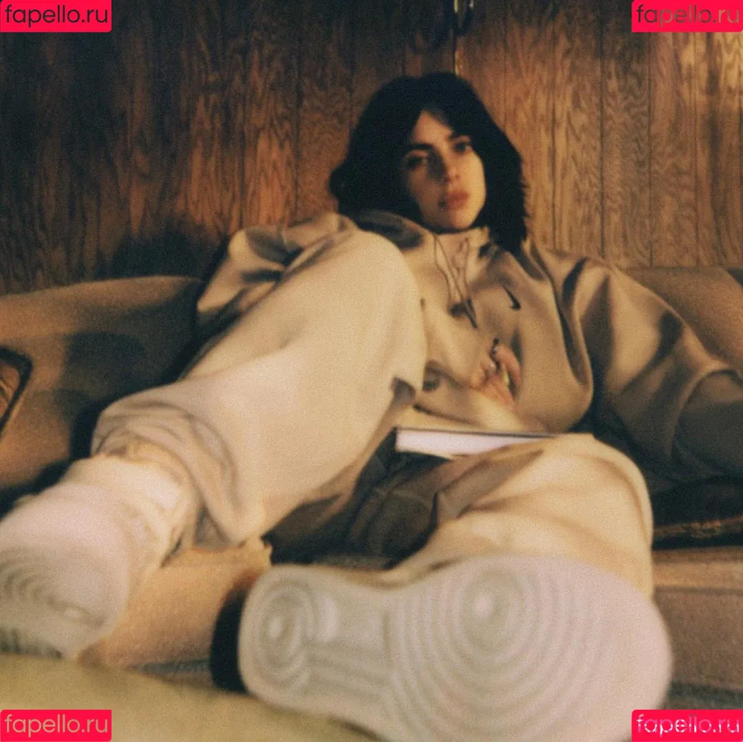 Billie Eilish / Fake / billeeilish / billieeilish Onlyfans Photo Gallery 