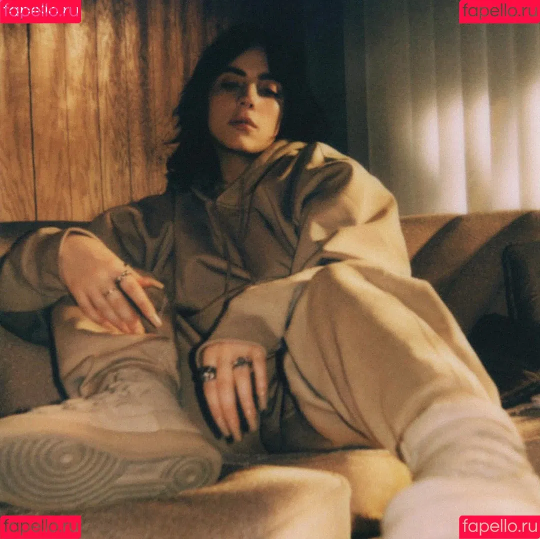 Billie Eilish / Fake / billeeilish / billieeilish Onlyfans Photo Gallery 