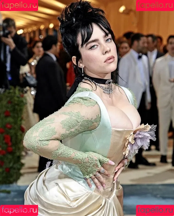 Billie Eilish / Fake / billeeilish / billieeilish Onlyfans Photo Gallery 