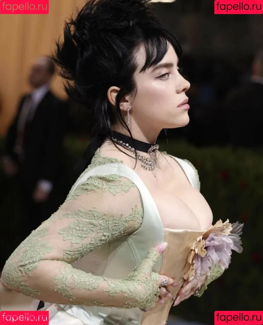 Billie Eilish / Fake / billeeilish / billieeilish Onlyfans Photo Gallery 