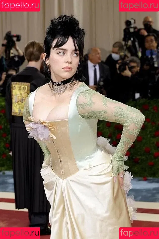 Billie Eilish / Fake / billeeilish / billieeilish Onlyfans Photo Gallery 