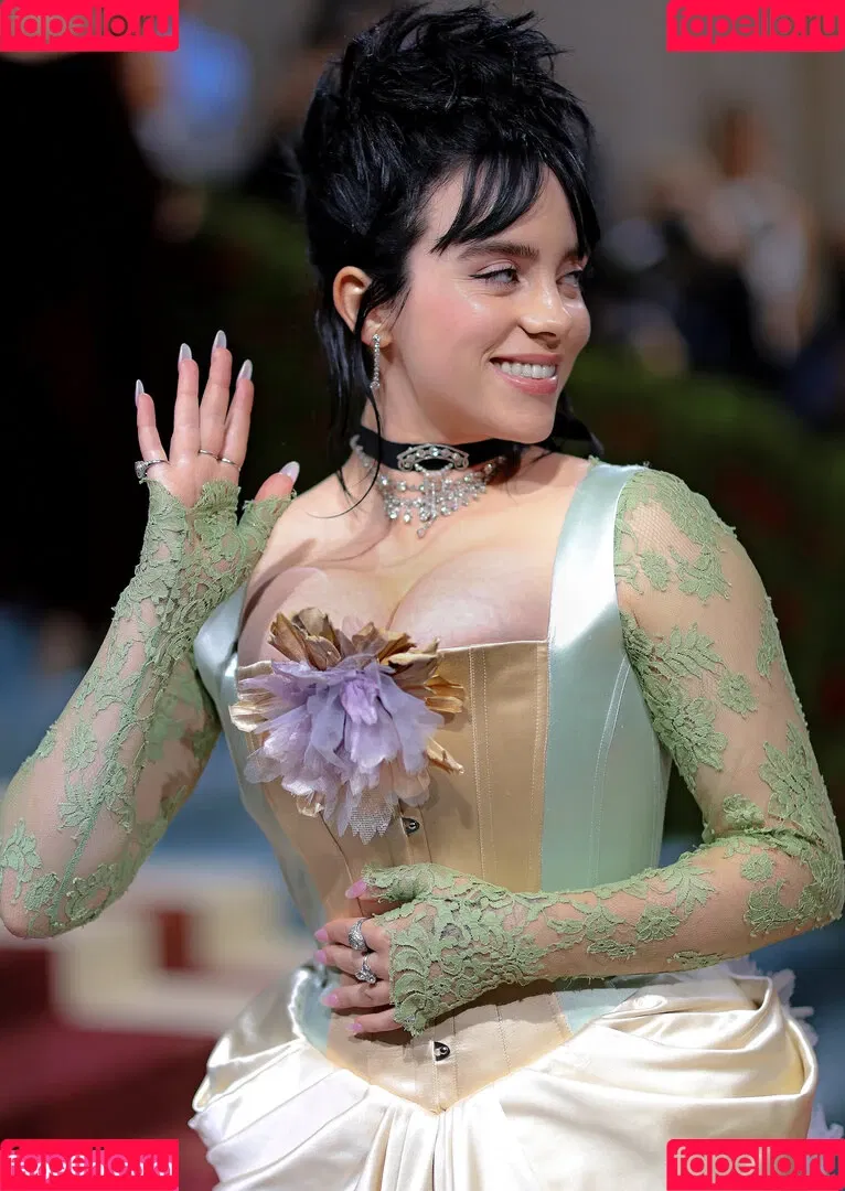 Billie Eilish / Fake / billeeilish / billieeilish Onlyfans Photo Gallery 