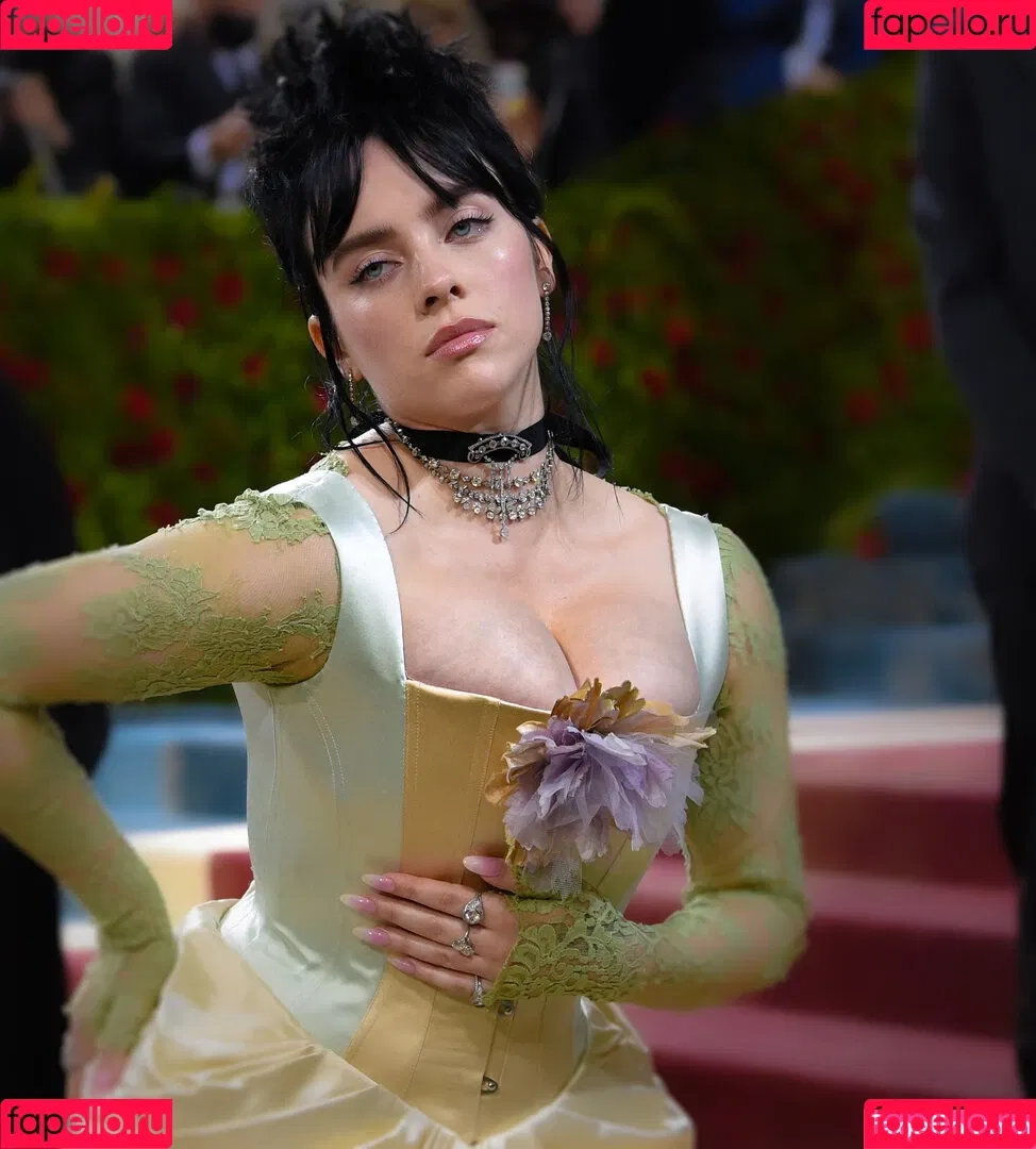 Billie Eilish / Fake / billeeilish / billieeilish Onlyfans Photo Gallery 