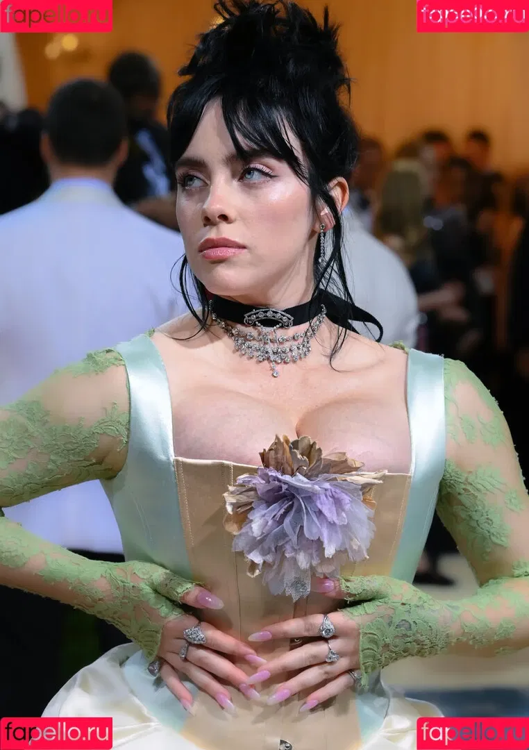 Billie Eilish / Fake / billeeilish / billieeilish Onlyfans Photo Gallery 