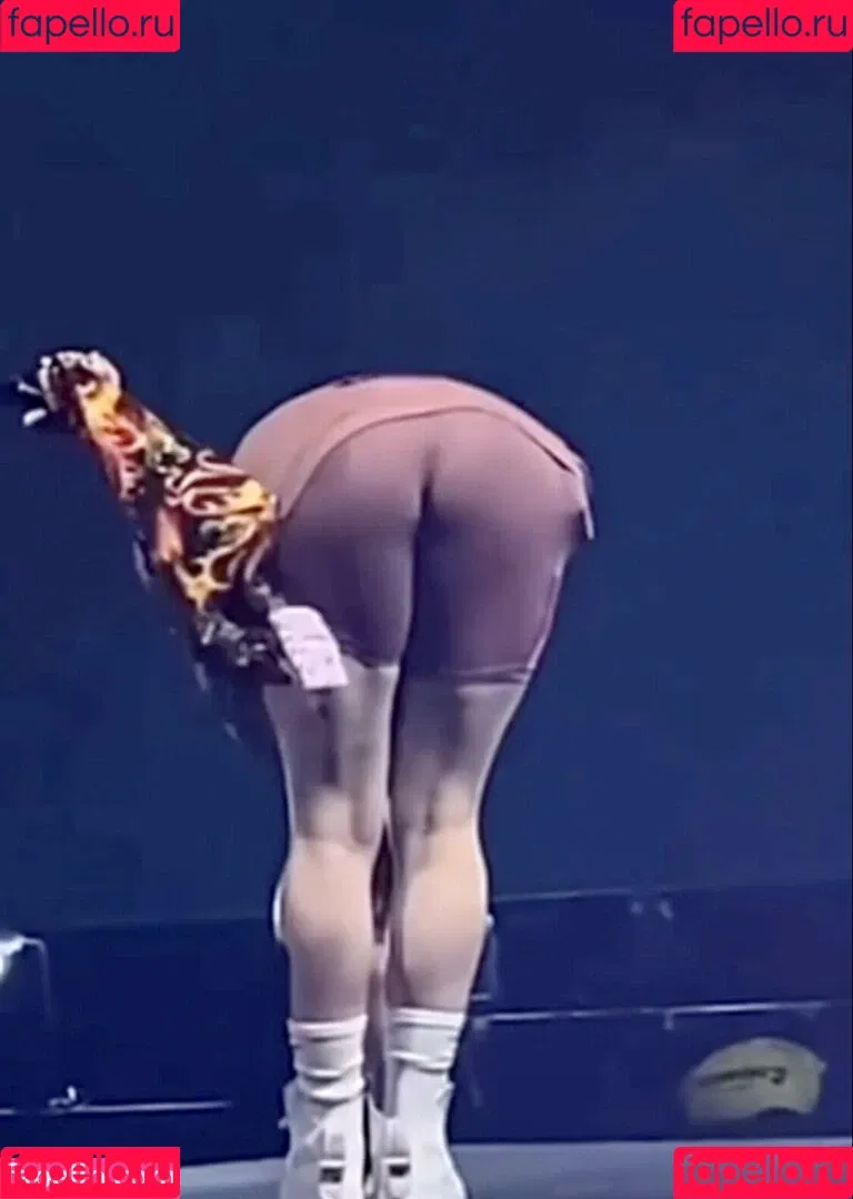 Billie Eilish / Fake / billeeilish / billieeilish Onlyfans Photo Gallery 