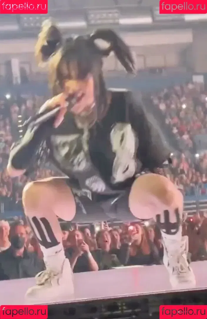 Billie Eilish / Fake / billeeilish / billieeilish Onlyfans Photo Gallery 
