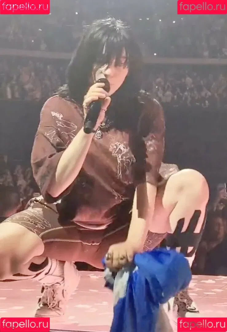 Billie Eilish / Fake / billeeilish / billieeilish Onlyfans Photo Gallery 