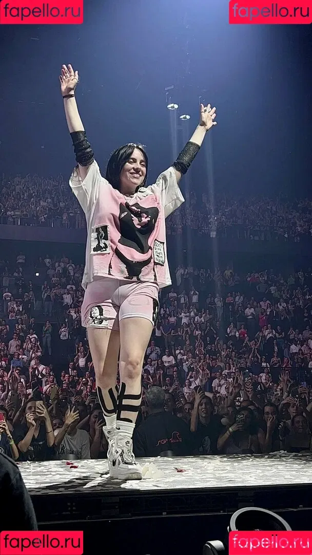 Billie Eilish / Fake / billeeilish / billieeilish Onlyfans Photo Gallery 