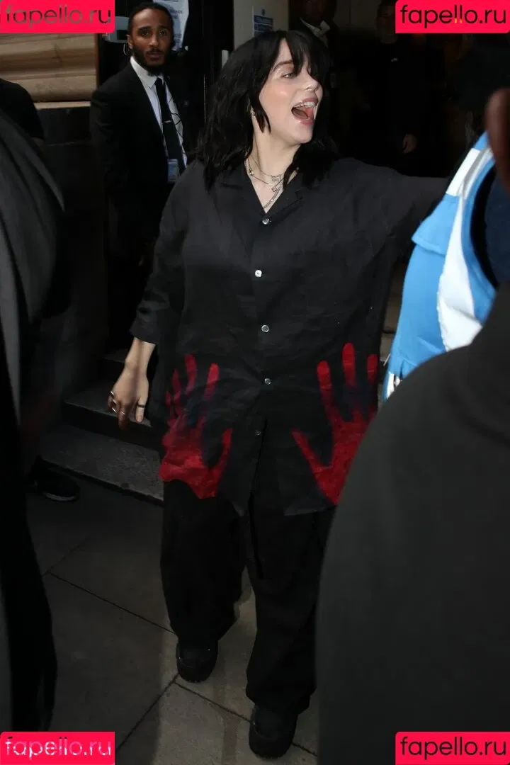 Billie Eilish / Fake / billeeilish / billieeilish Onlyfans Photo Gallery 