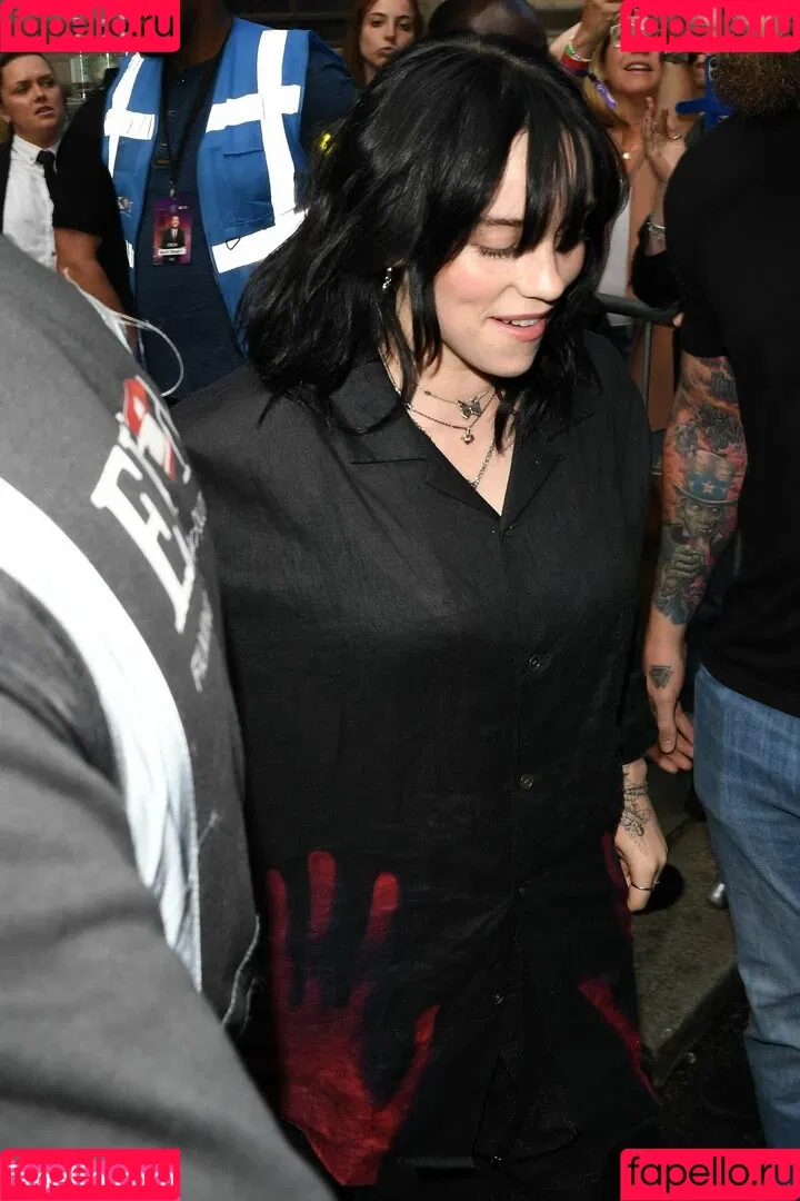 Billie Eilish / Fake / billeeilish / billieeilish Onlyfans Photo Gallery 
