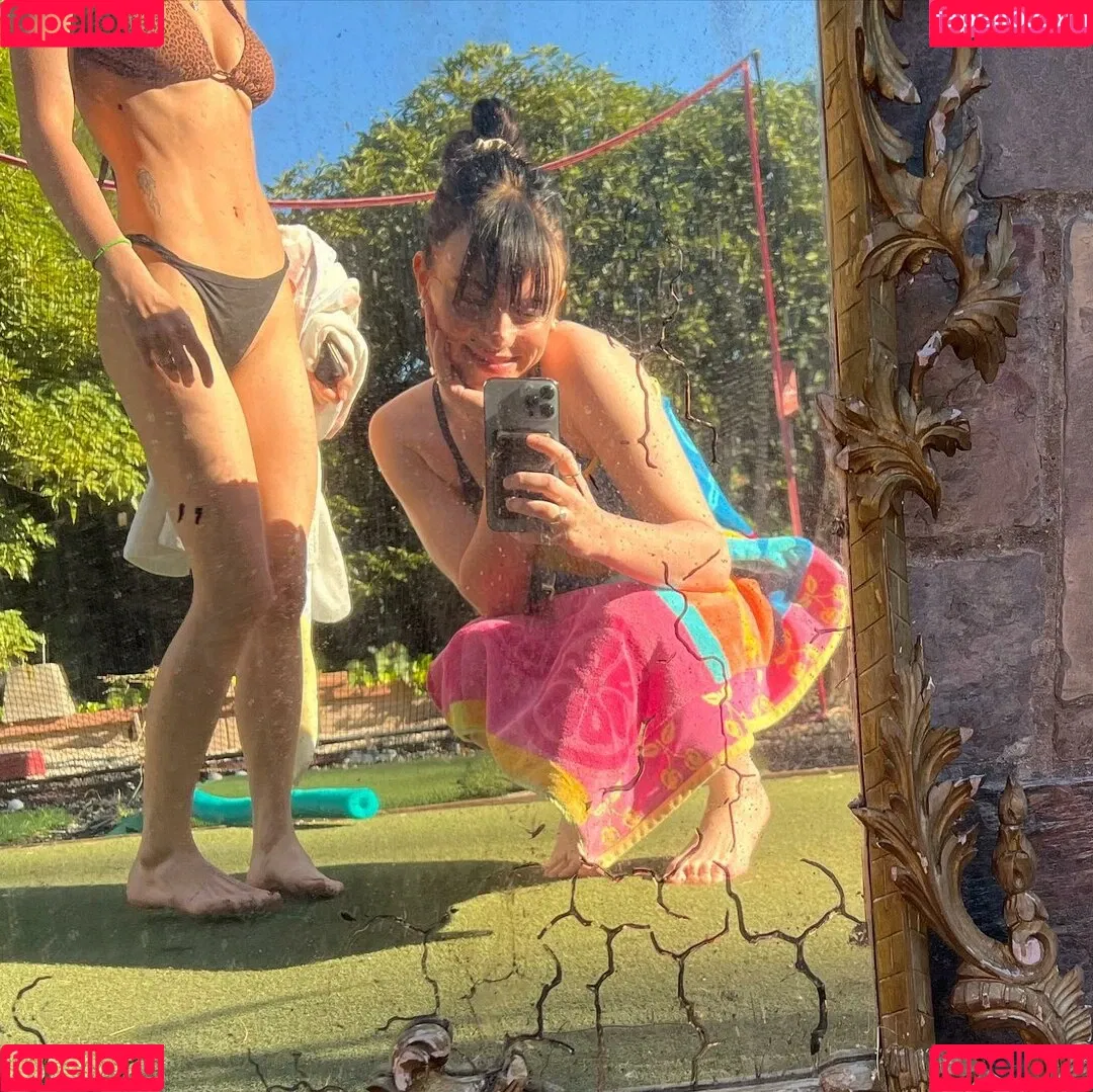 Billie Eilish / Fake / billeeilish / billieeilish Onlyfans Photo Gallery 