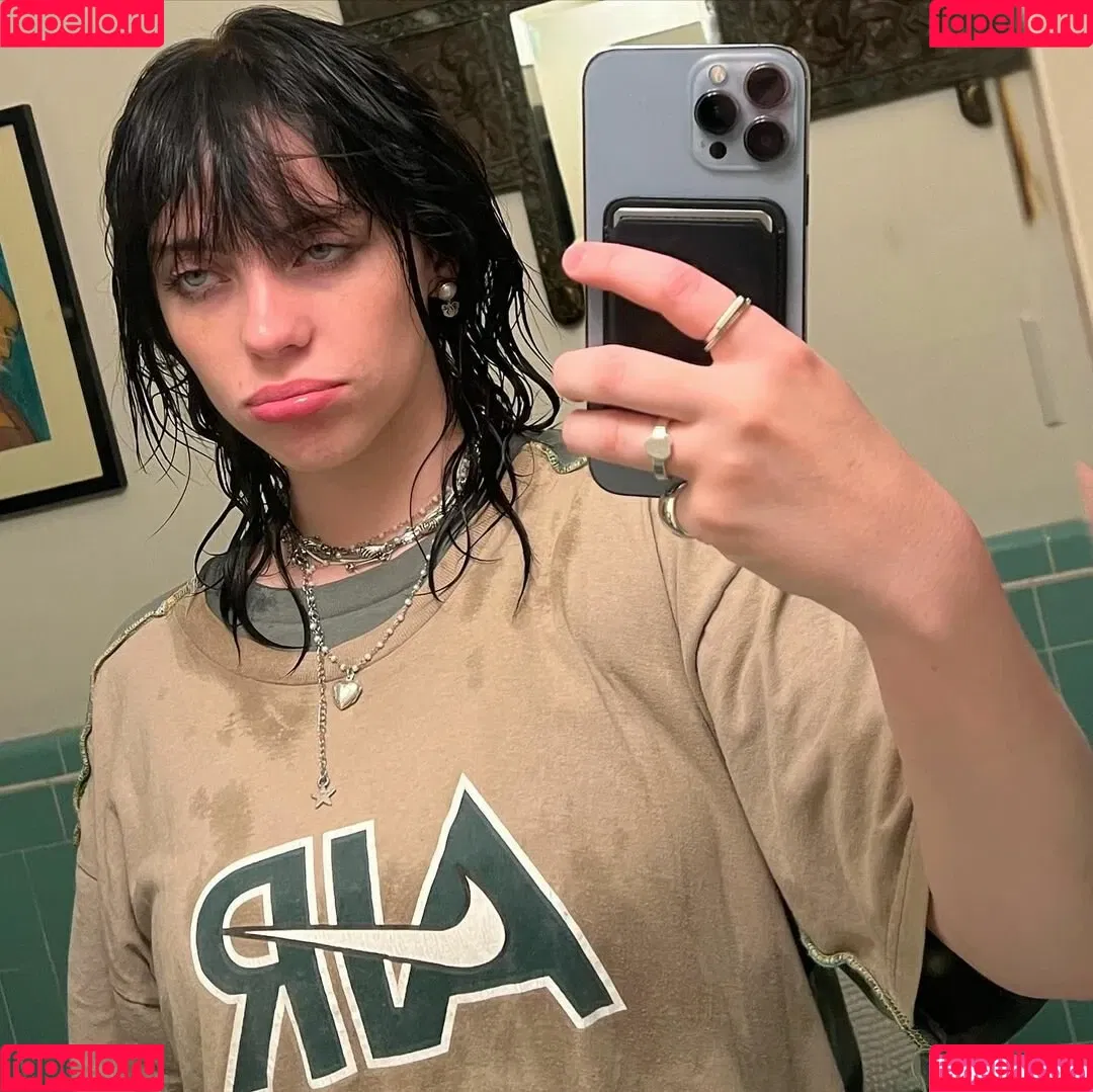 Billie Eilish / Fake / billeeilish / billieeilish Onlyfans Photo Gallery 