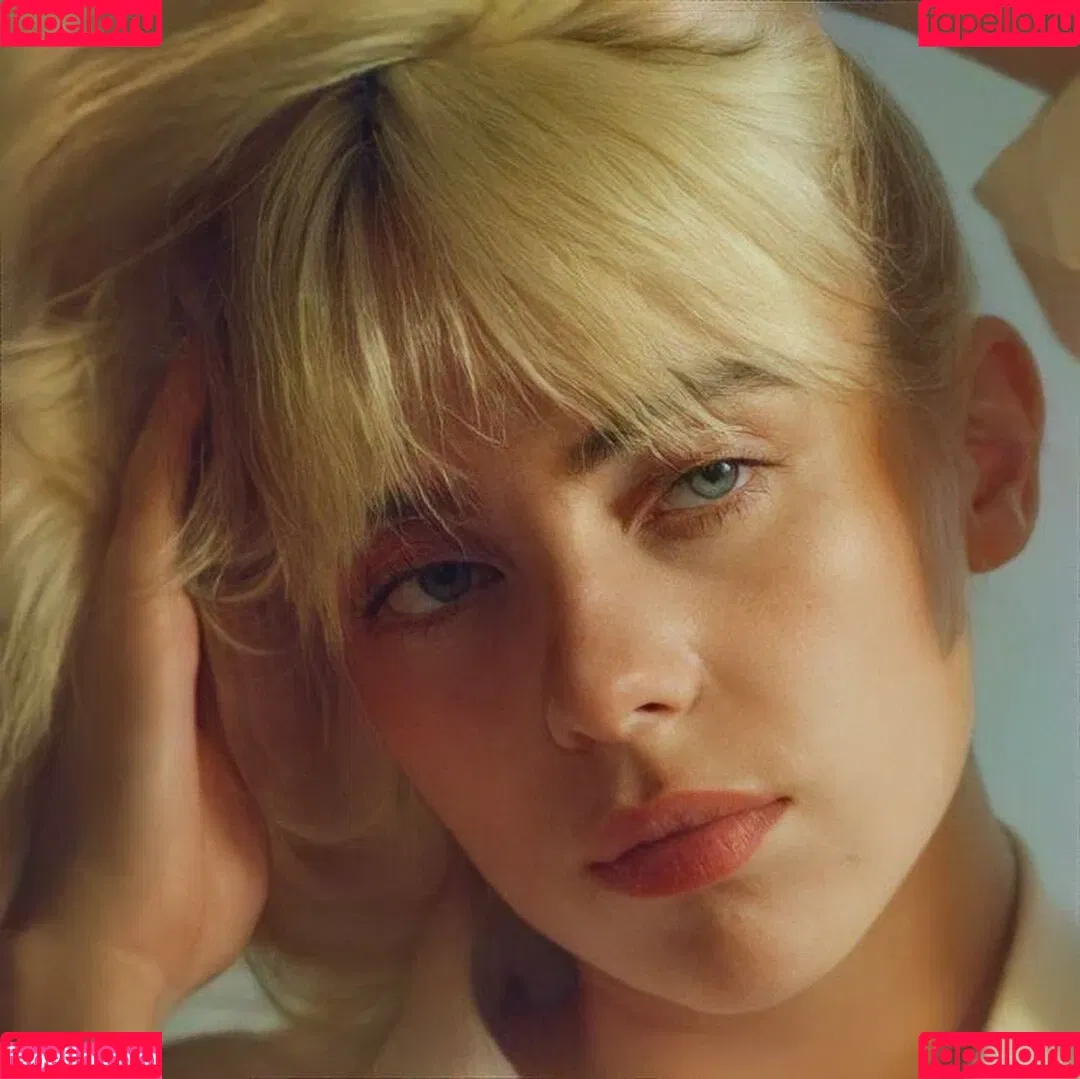 Billie Eilish / Fake / billeeilish / billieeilish Onlyfans Photo Gallery 