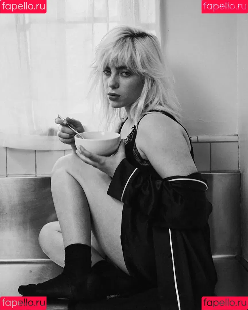 Billie Eilish / Fake / billeeilish / billieeilish Onlyfans Photo Gallery 