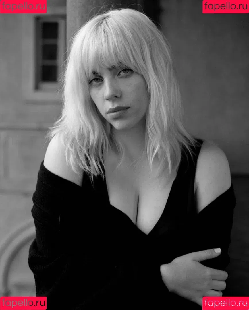 Billie Eilish / Fake / billeeilish / billieeilish Onlyfans Photo Gallery 