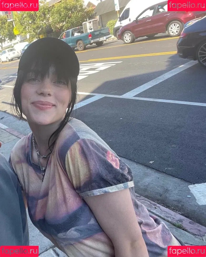 Billie Eilish / Fake / billeeilish / billieeilish Onlyfans Photo Gallery 