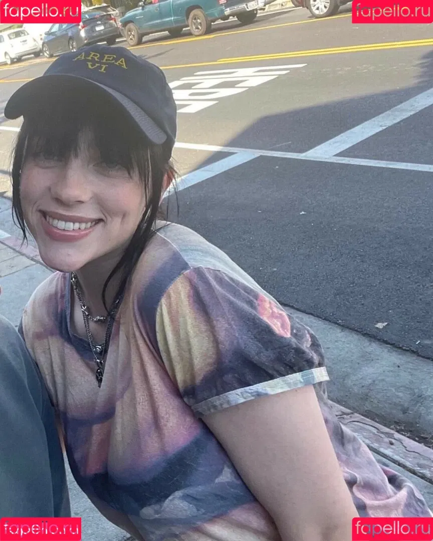 Billie Eilish / Fake / billeeilish / billieeilish Onlyfans Photo Gallery 