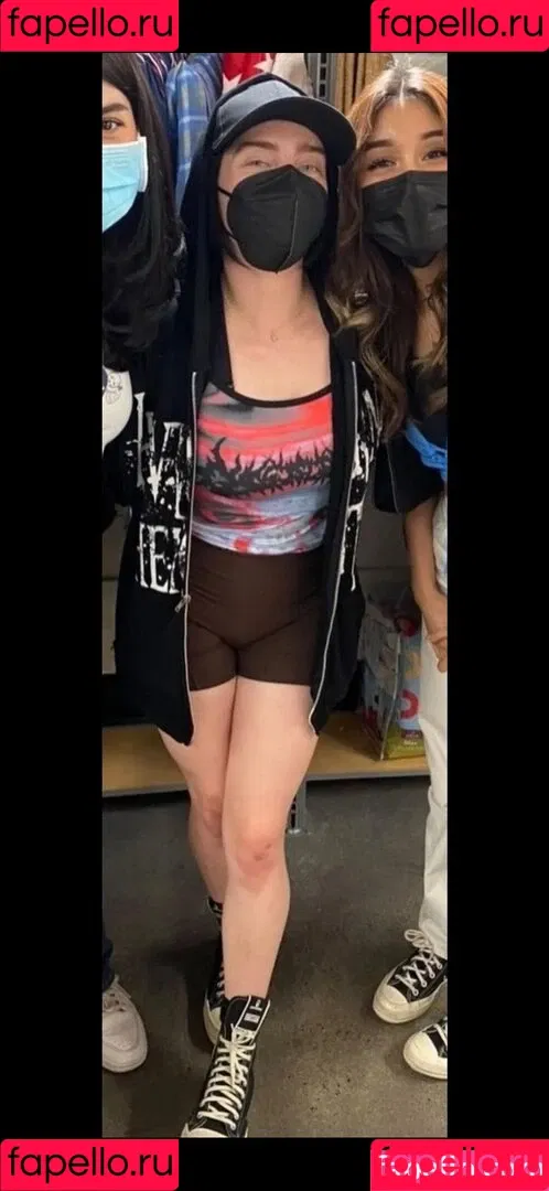 Billie Eilish / Fake / billeeilish / billieeilish Onlyfans Photo Gallery 