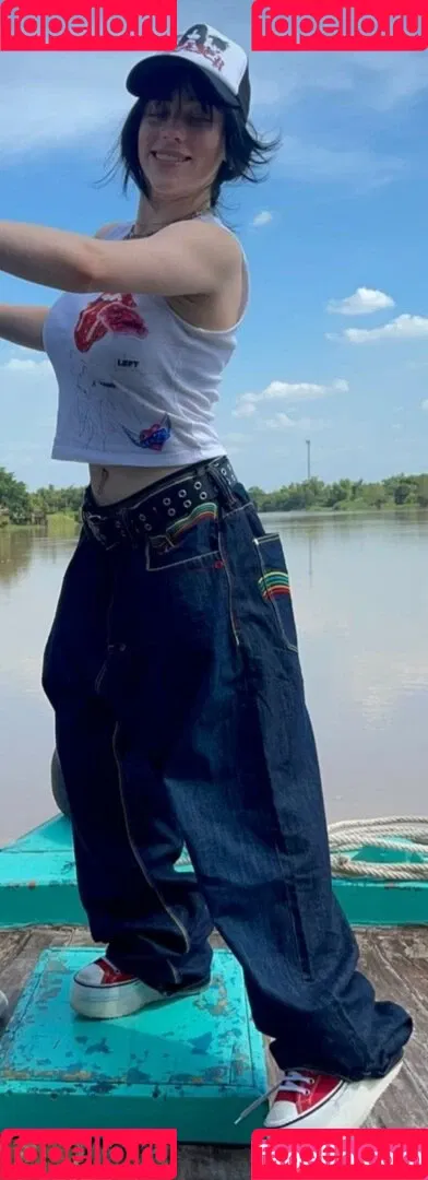 Billie Eilish / Fake / billeeilish / billieeilish Onlyfans Photo Gallery 