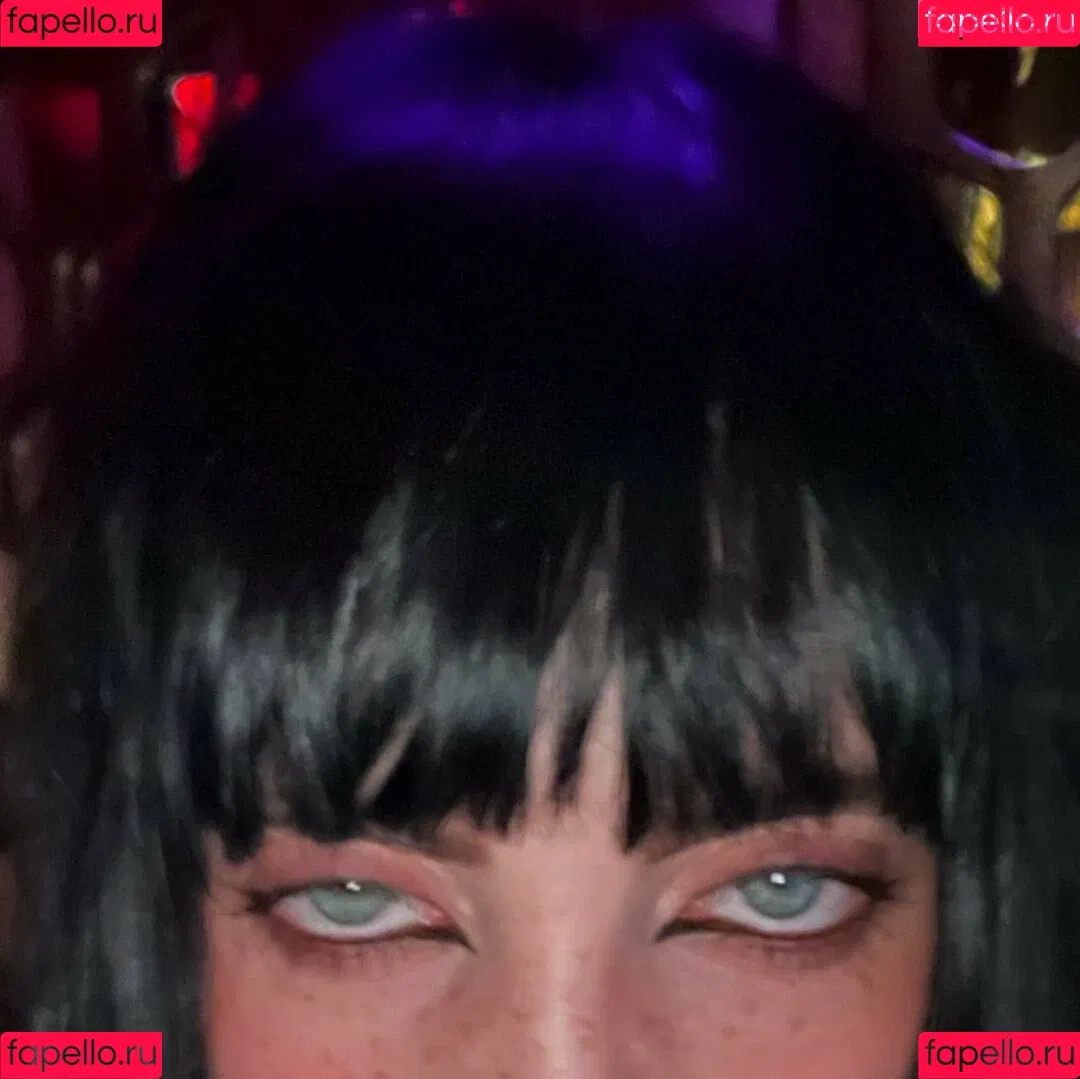 Billie Eilish / Fake / billeeilish / billieeilish Onlyfans Photo Gallery 
