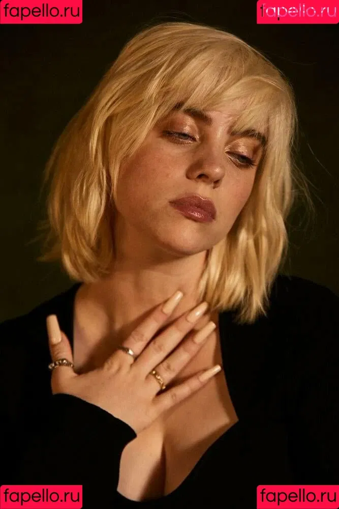 Billie Eilish / Fake / billeeilish / billieeilish Onlyfans Photo Gallery 