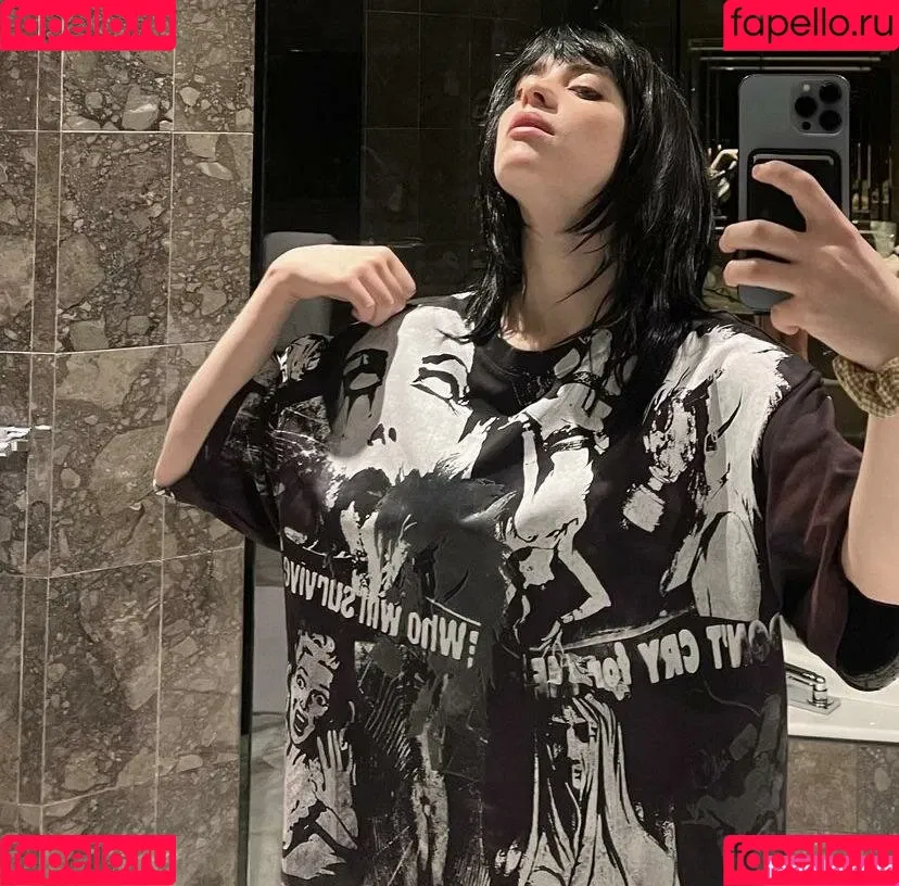 Billie Eilish / Fake / billeeilish / billieeilish Onlyfans Photo Gallery 