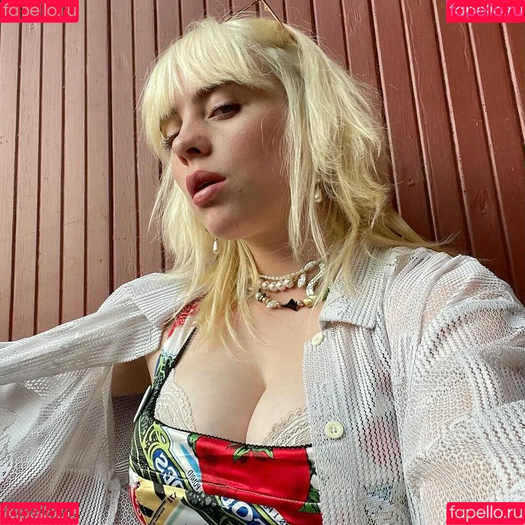 Billie Eilish / Fake / billeeilish / billieeilish Onlyfans Photo Gallery 