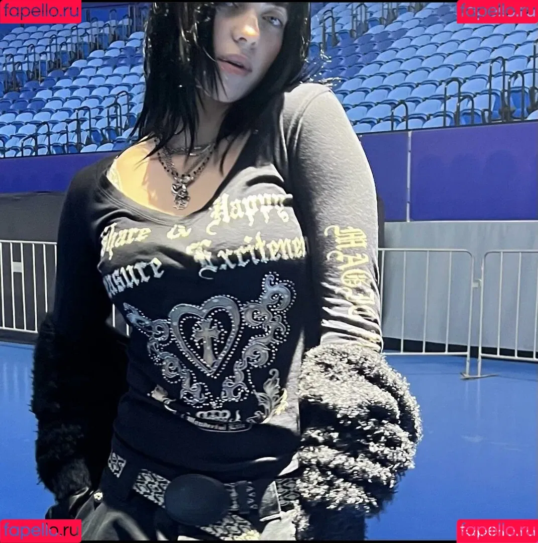 Billie Eilish / Fake / billeeilish / billieeilish Onlyfans Photo Gallery 