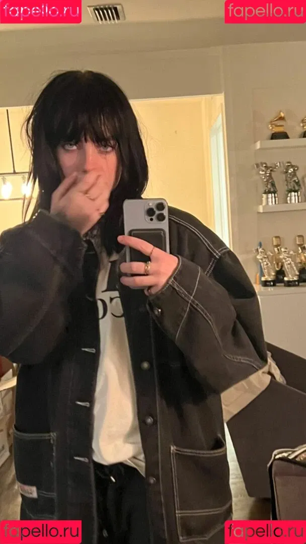 Billie Eilish / Fake / billeeilish / billieeilish Onlyfans Photo Gallery 
