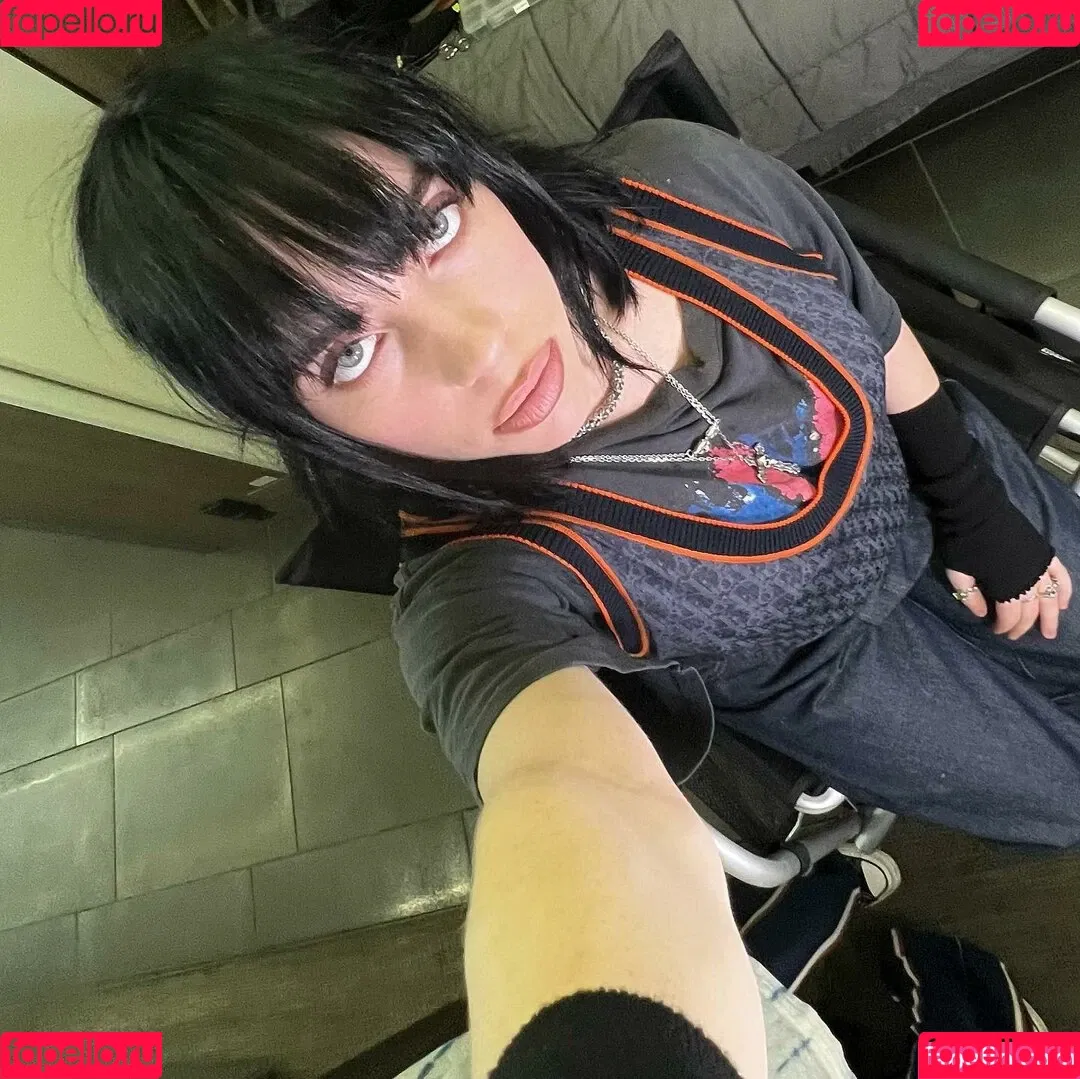 Billie Eilish / Fake / billeeilish / billieeilish Onlyfans Photo Gallery 