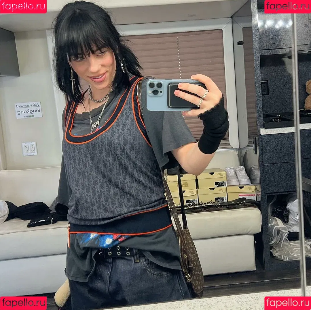 Billie Eilish / Fake / billeeilish / billieeilish Onlyfans Photo Gallery 