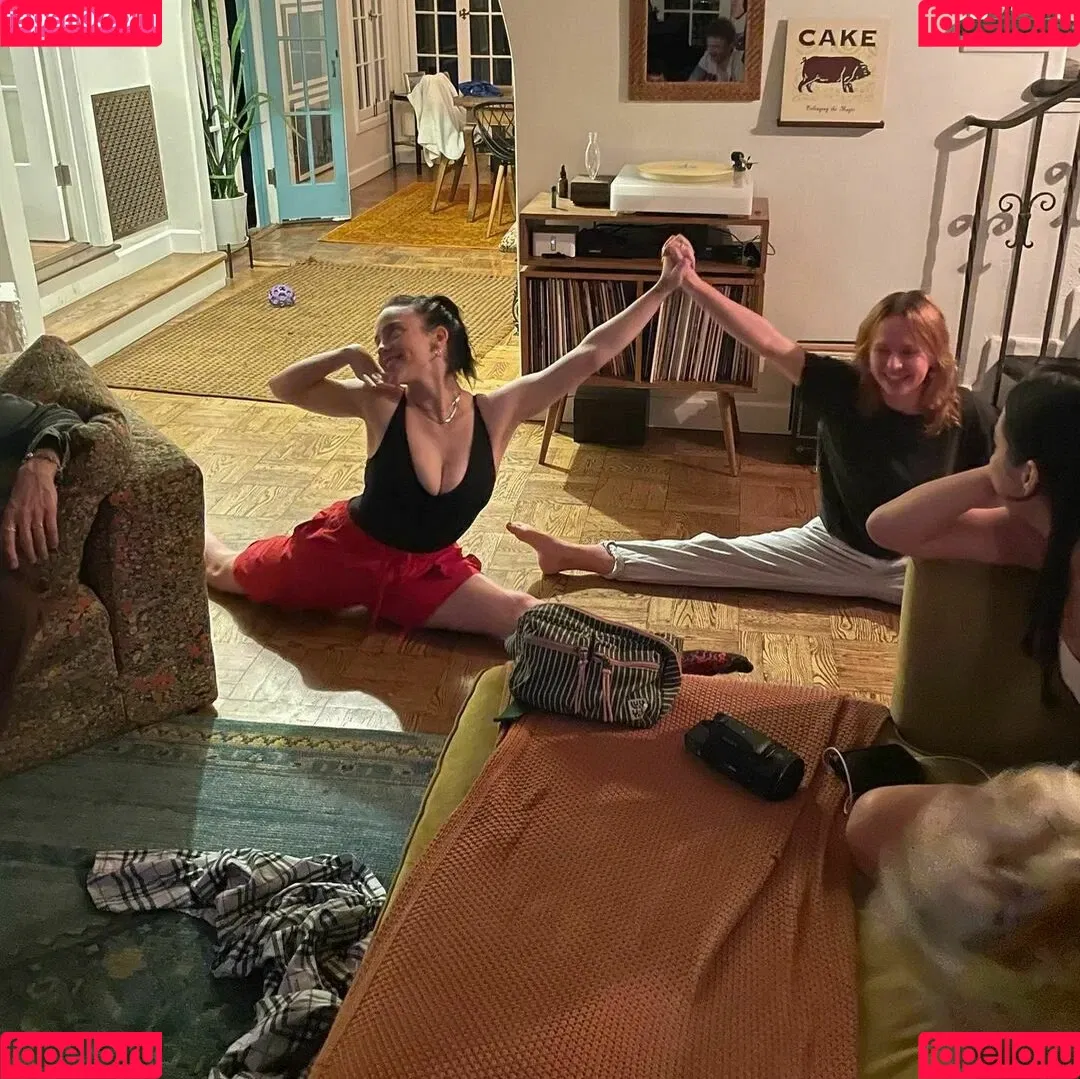 Billie Eilish / Fake / billeeilish / billieeilish Onlyfans Photo Gallery 