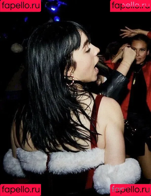 Billie Eilish / Fake / billeeilish / billieeilish Onlyfans Photo Gallery 