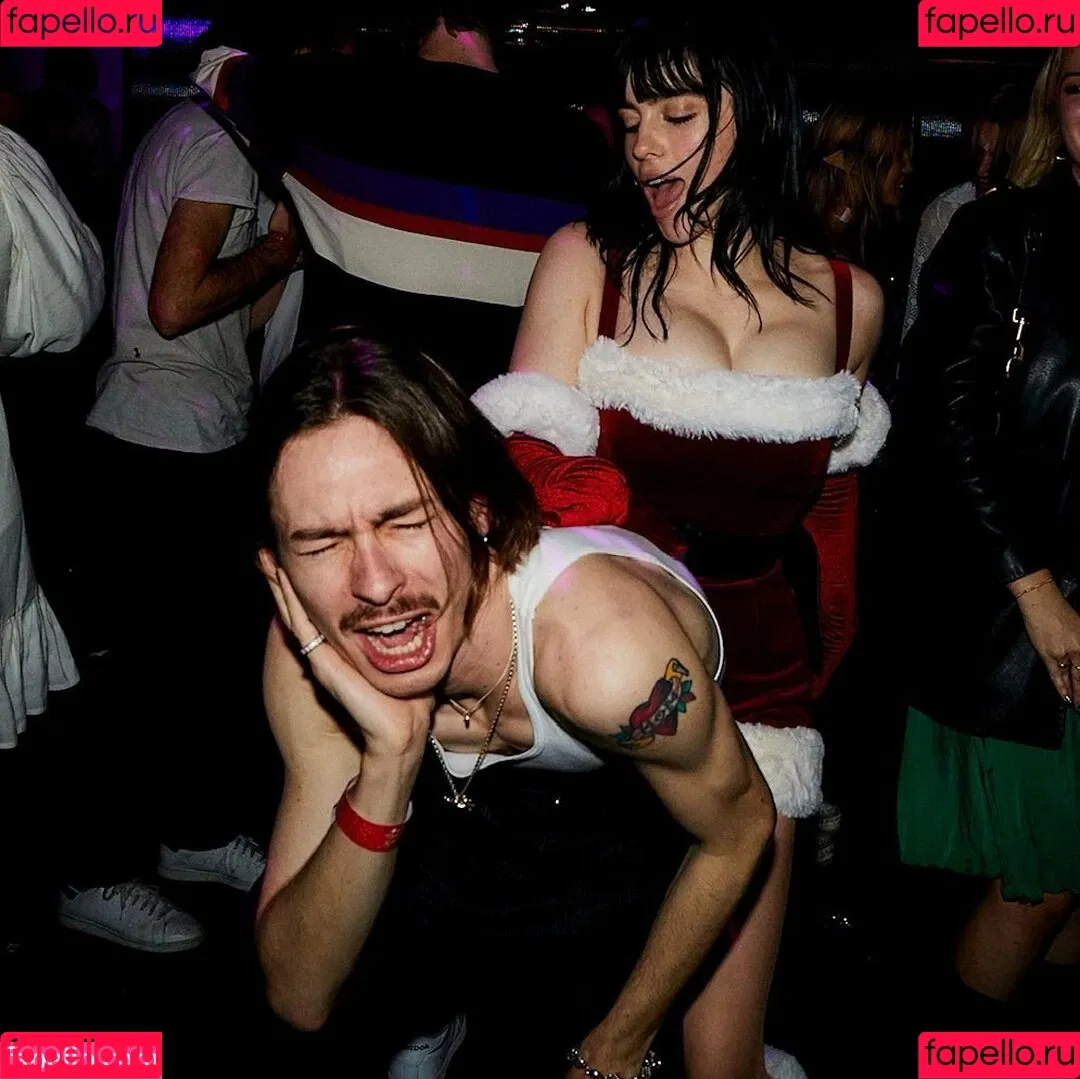 Billie Eilish / Fake / billeeilish / billieeilish Onlyfans Photo Gallery 
