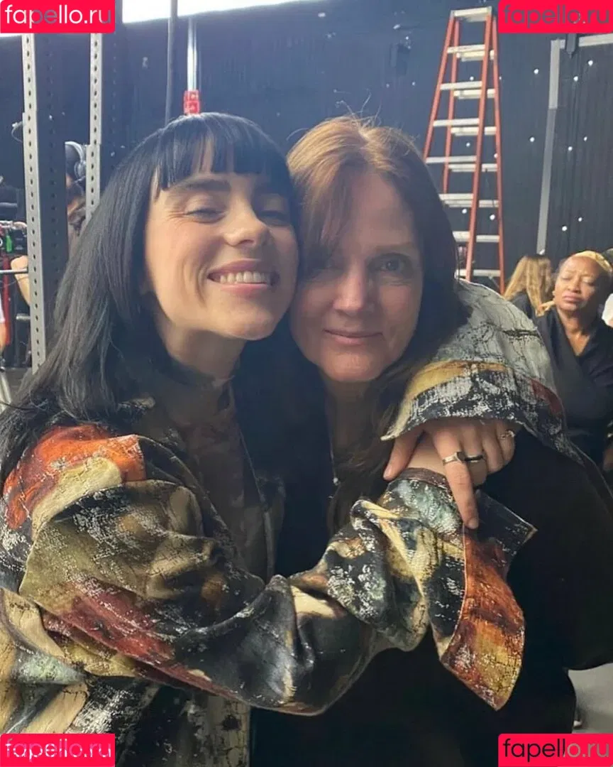 Billie Eilish / Fake / billeeilish / billieeilish Onlyfans Photo Gallery 
