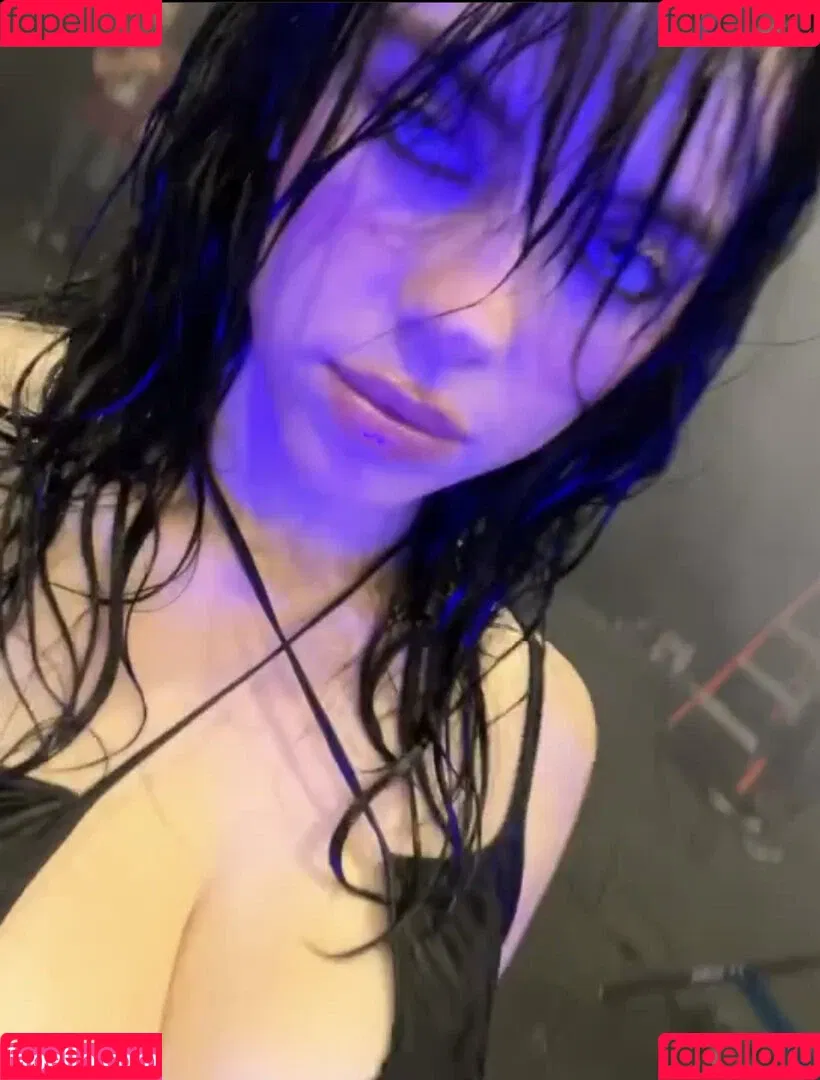 Billie Eilish / Fake / billeeilish / billieeilish Onlyfans Photo Gallery 