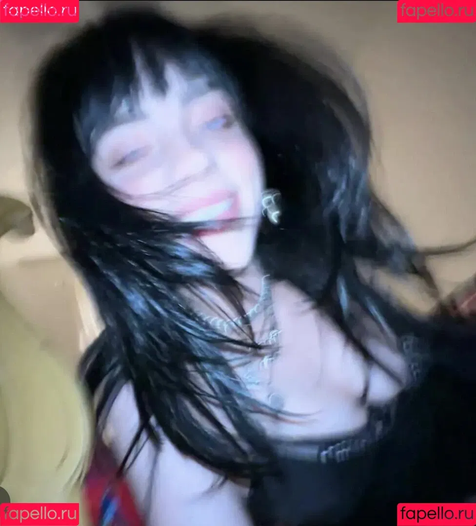 Billie Eilish / Fake / billeeilish / billieeilish Onlyfans Photo Gallery 