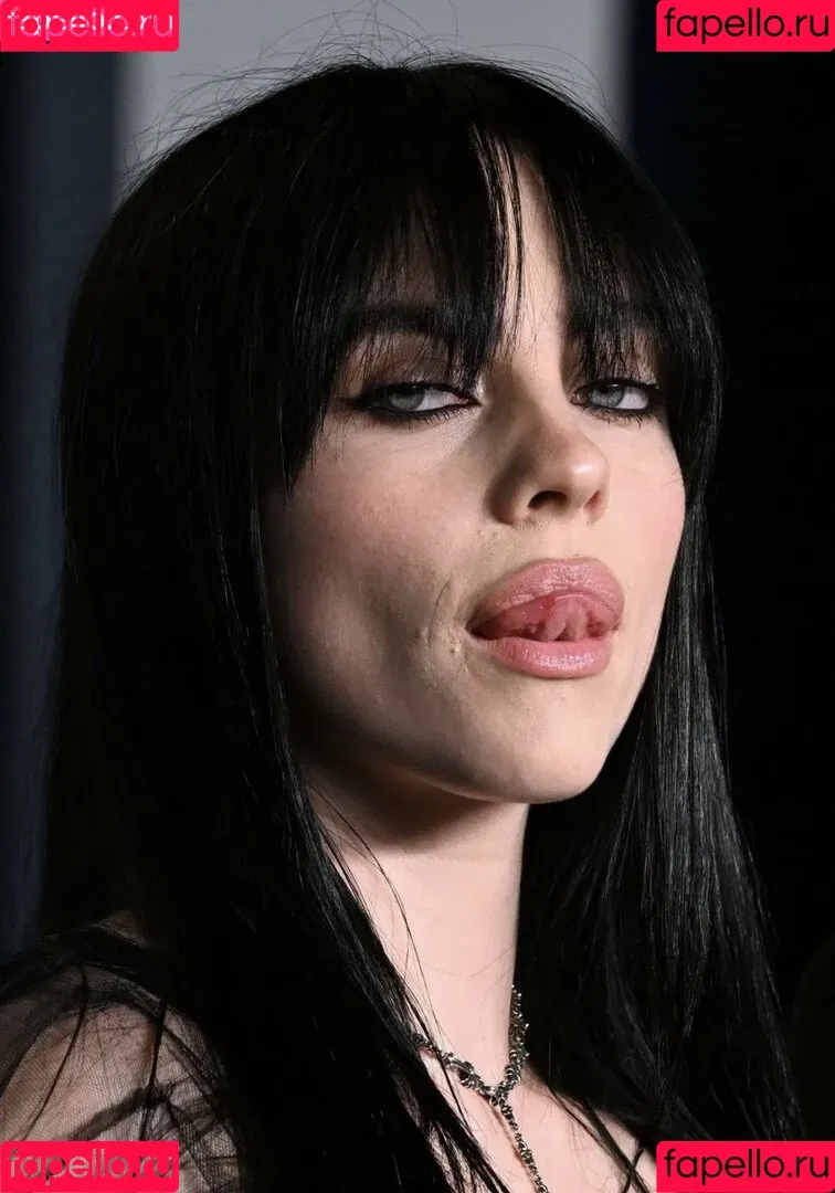 Billie Eilish / Fake / billeeilish / billieeilish Onlyfans Photo Gallery 