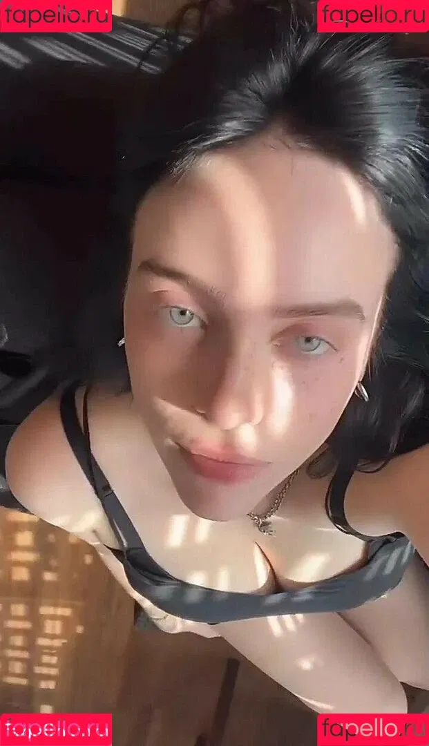 Billie Eilish / Fake / billeeilish / billieeilish Onlyfans Photo Gallery 