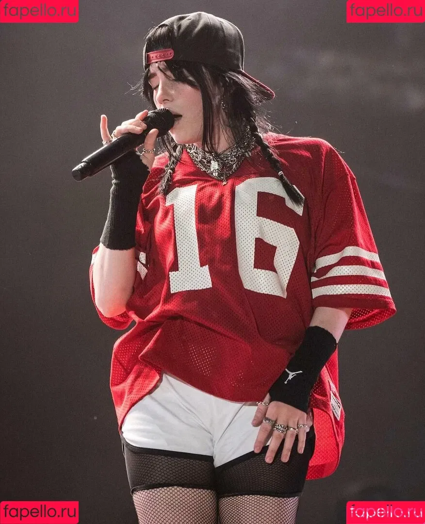 Billie Eilish / Fake / billeeilish / billieeilish Onlyfans Photo Gallery 