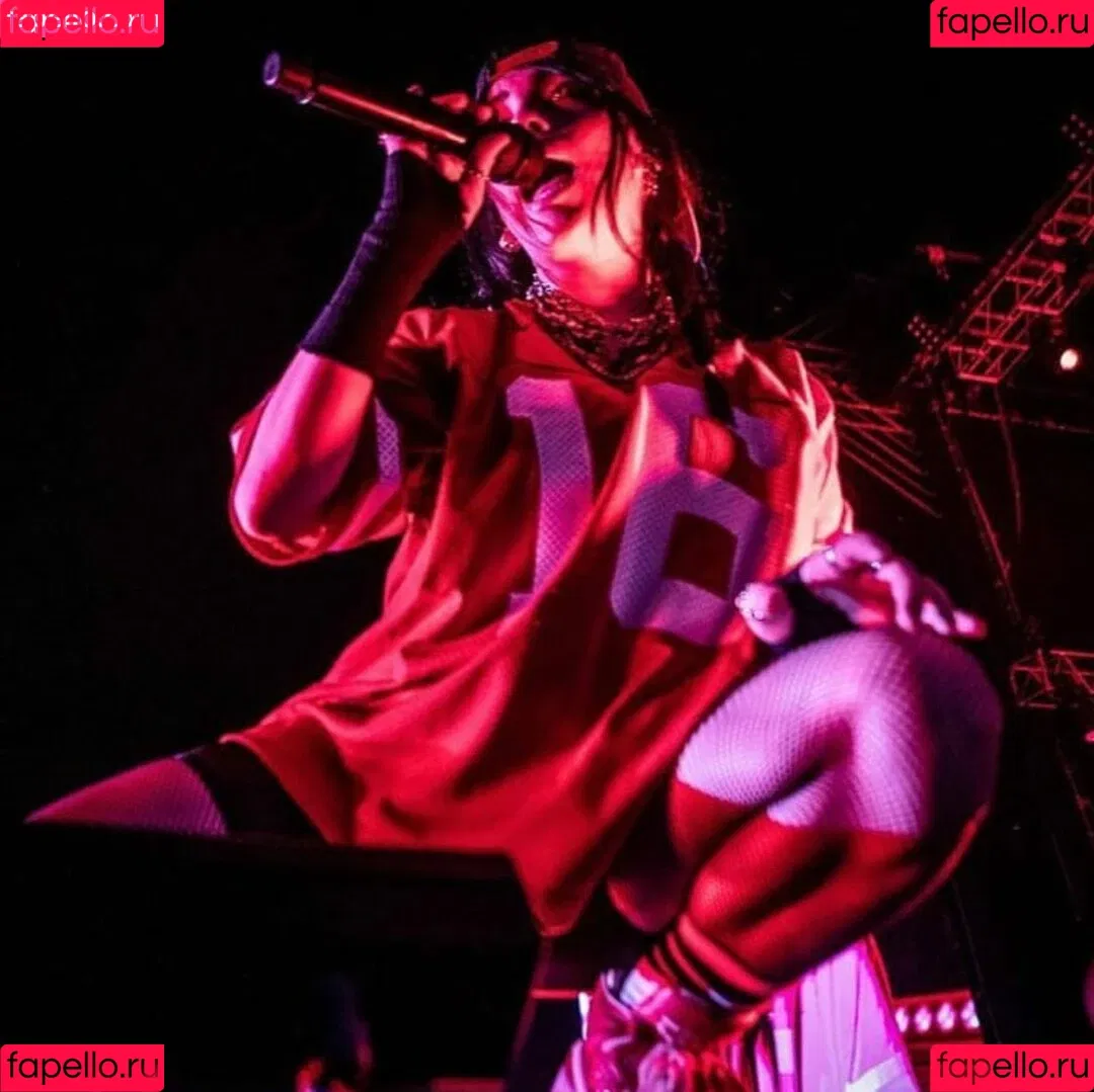 Billie Eilish / Fake / billeeilish / billieeilish Onlyfans Photo Gallery 