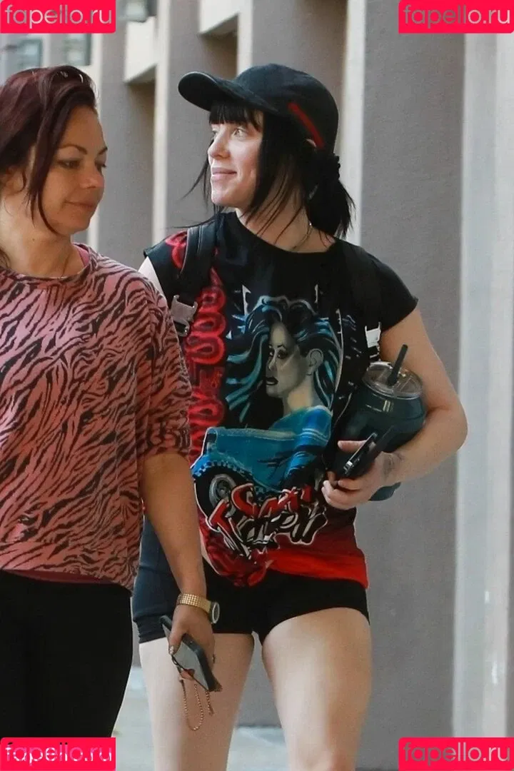 Billie Eilish / Fake / billeeilish / billieeilish Onlyfans Photo Gallery 