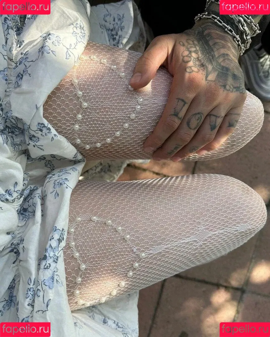 Billie Eilish / Fake / billeeilish / billieeilish Onlyfans Photo Gallery 