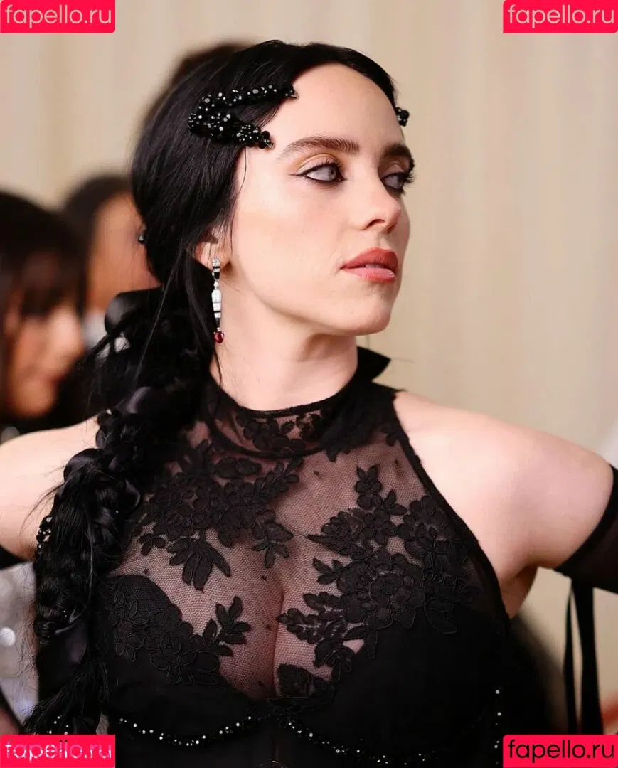 Billie Eilish / Fake / billeeilish / billieeilish Onlyfans Photo Gallery 