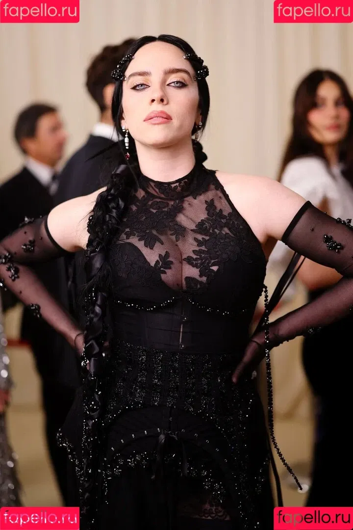 Billie Eilish / Fake / billeeilish / billieeilish Onlyfans Photo Gallery 