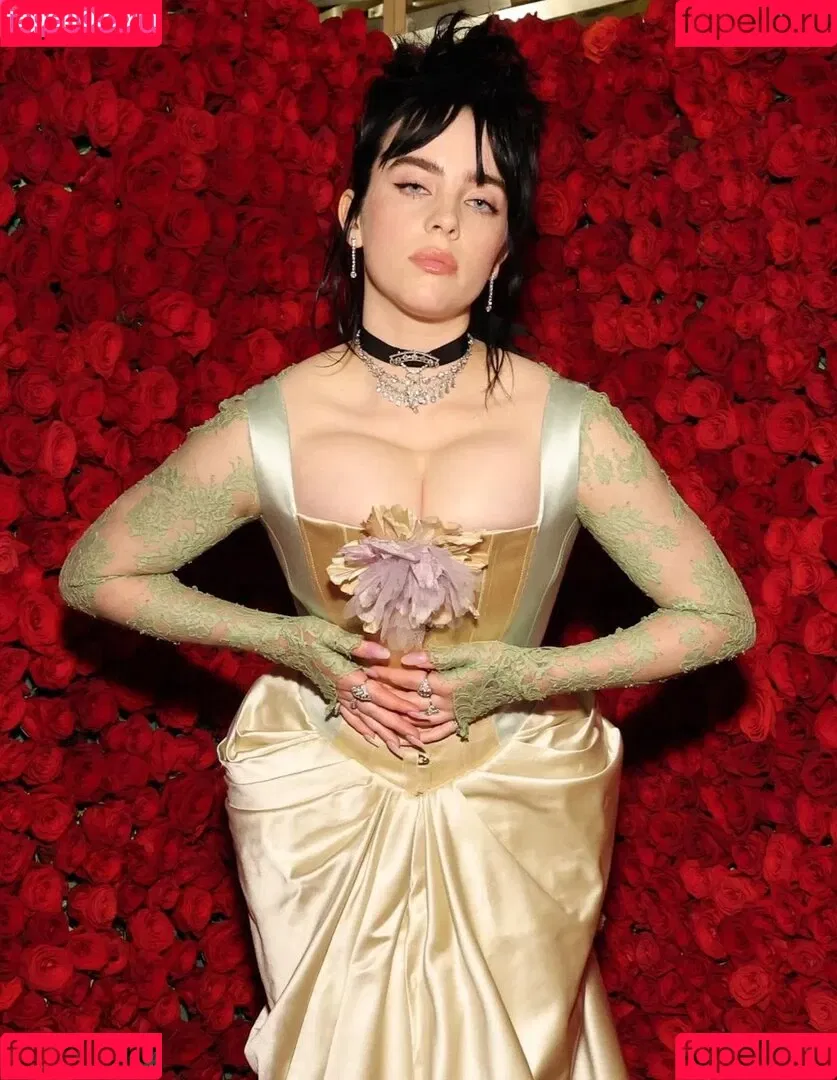 Billie Eilish / Fake / billeeilish / billieeilish Onlyfans Photo Gallery 